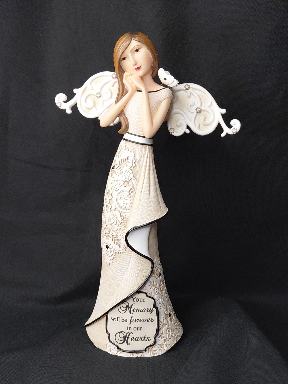 Lovely Memorial Angel Statue NWT